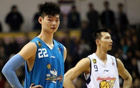 王哲林CBA生涯14载终圆梦，加盟上海男篮5年首度登顶夺冠，激动泪水洒满赛场