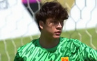 哥伦比亚U19门将依合散全场8次精准扑救并成功扑出点球，零封对手表现惊艳，赛后评分高居全队之首