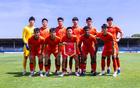 土伦杯U19国足迎战哥伦比亚阵容大调整，首发名单公布张家鸣首发出场，苗润东暂列替补席，本次比赛将进行七人轮换，备战关键战役